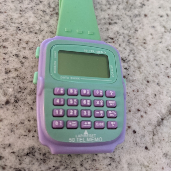 Calculator Watch *NEEDS BATTERIES* - Picture 2 of 3